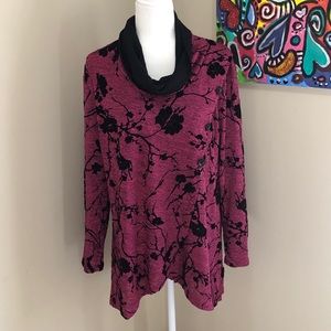 NWT creation tunic top with flowers